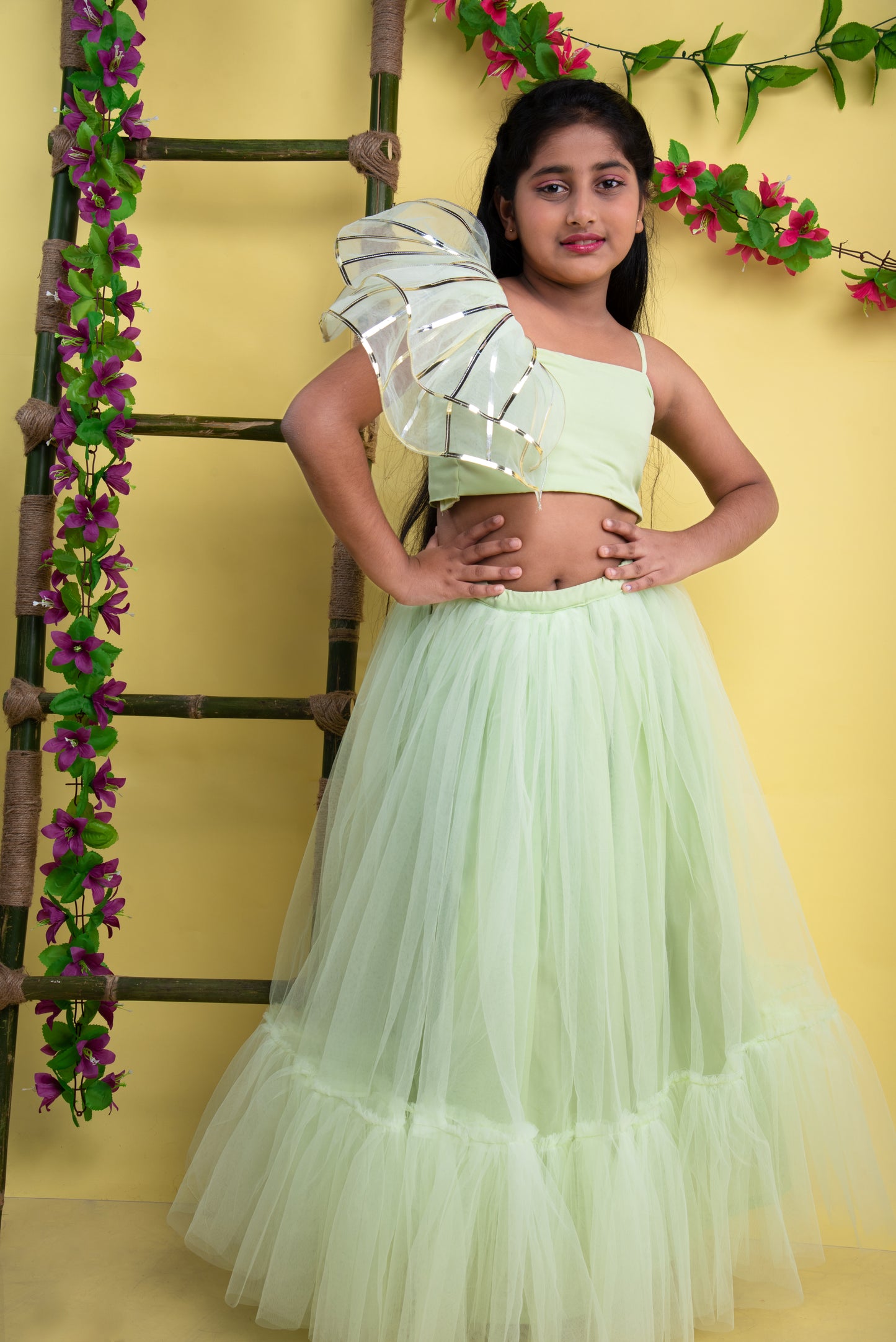 Skirt and crop top for girls