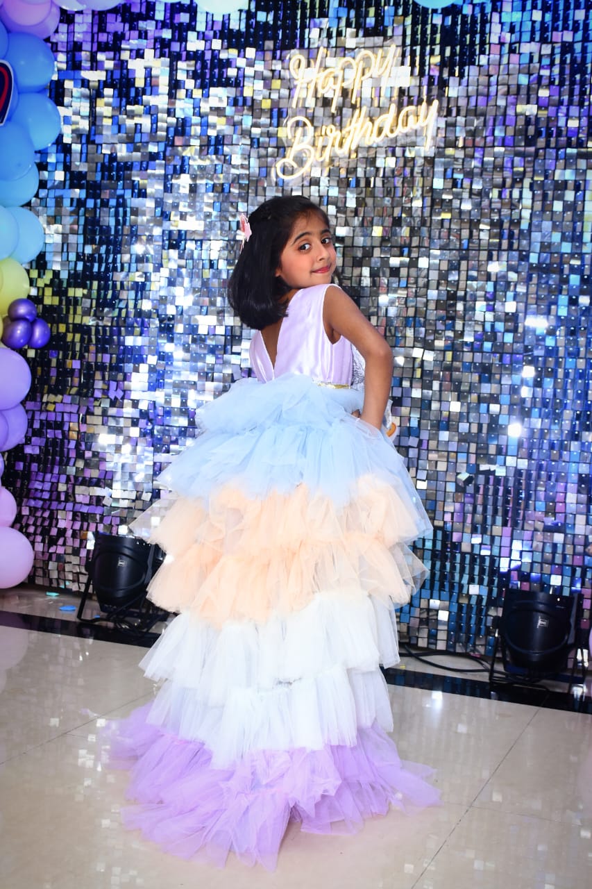 Flare dress for girls with detachable ruffle trail