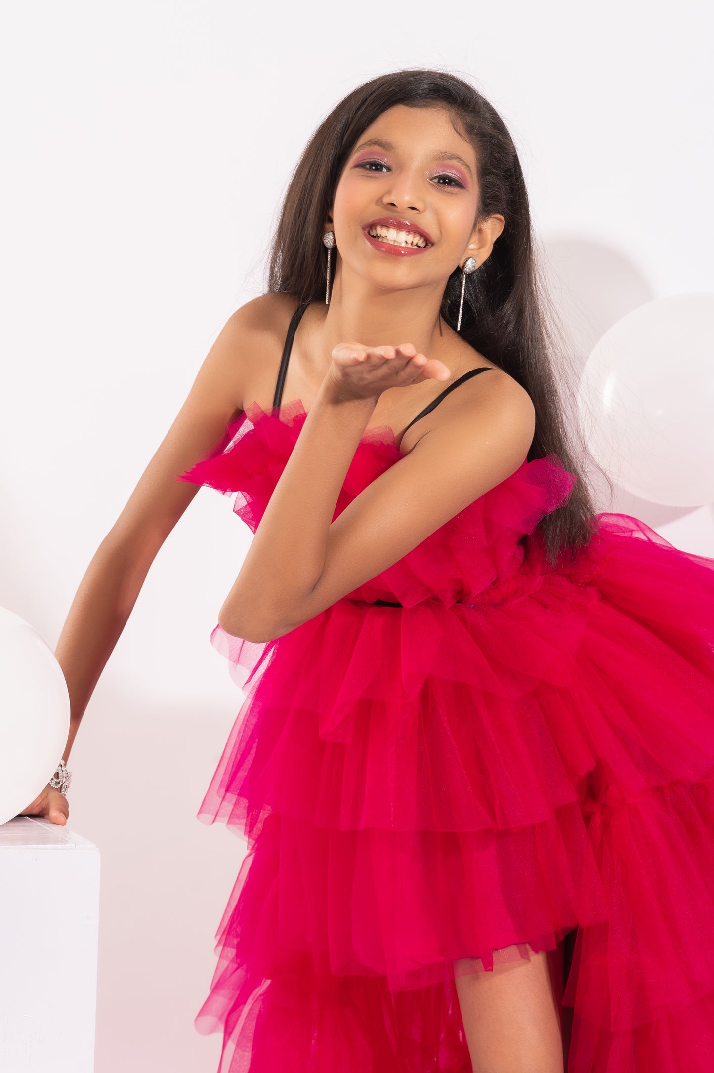 Ruffle dress for girls with detachable trail