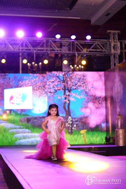 dress for girls with detachable ruffle trail