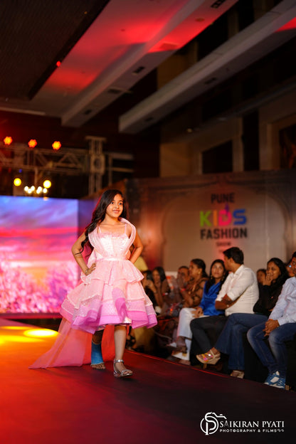 Frill dress for girls with detachable trail