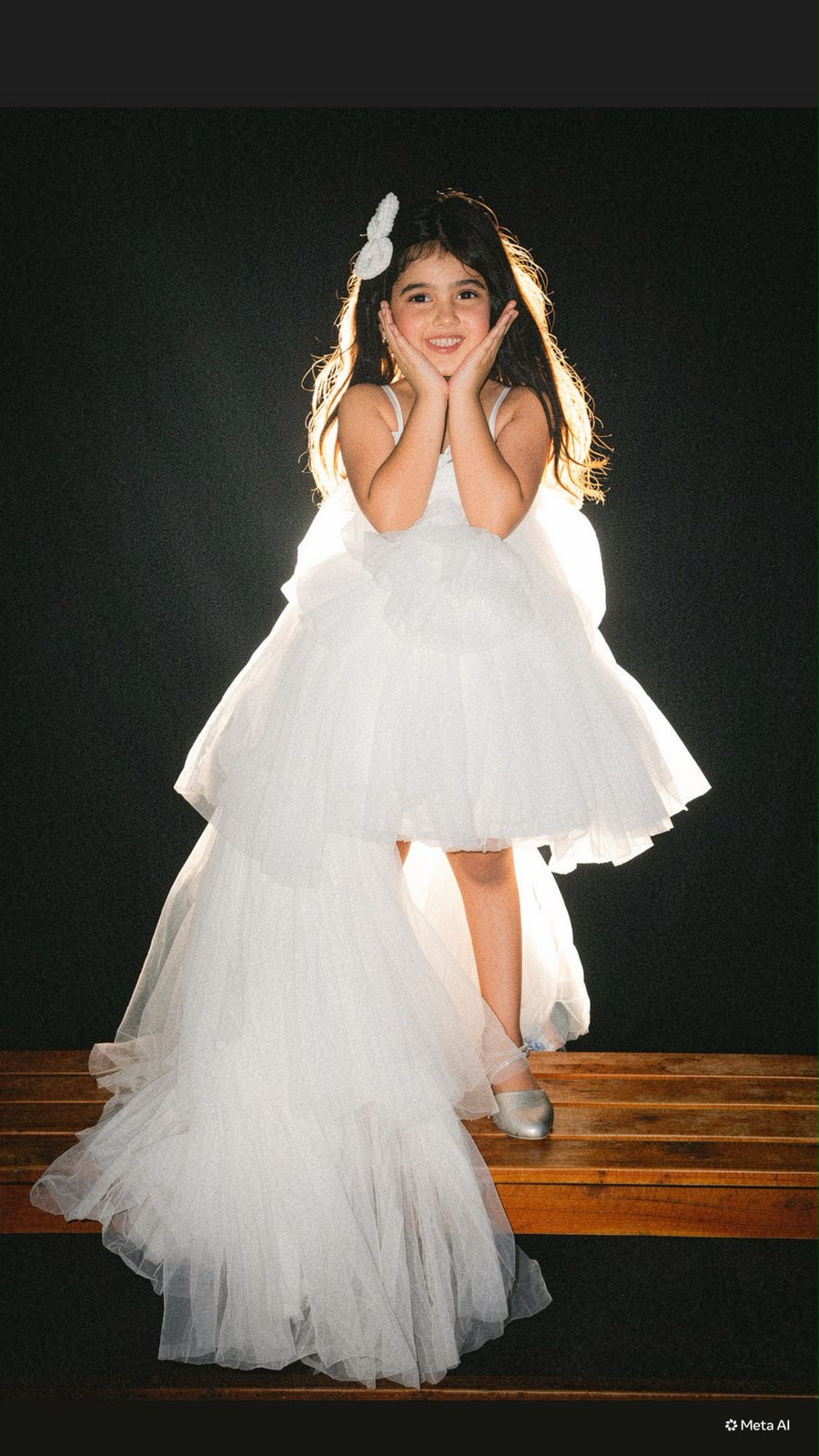 Dress for girls with detatchable trail