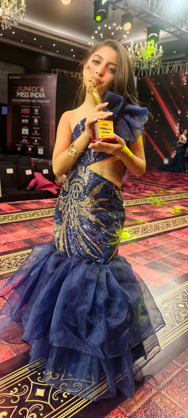 Fish-cut gown for girls